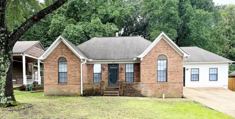 Photo 2 of 6, 1079 Harpeth