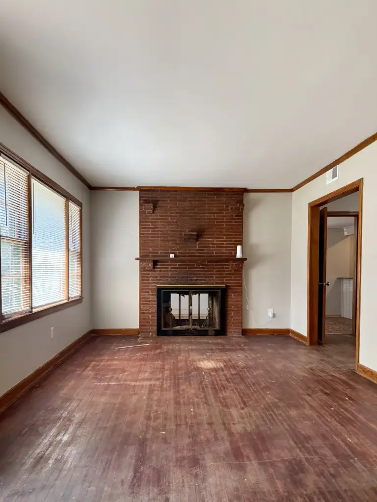 Photo 2 of 6, 1834 St Elmo Ave
