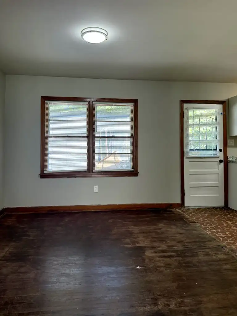 Photo 6 of 6, 1834 St Elmo Ave