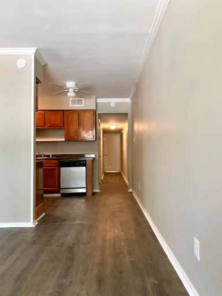 Photo 5 of 6, 2093 Jefferson Ave