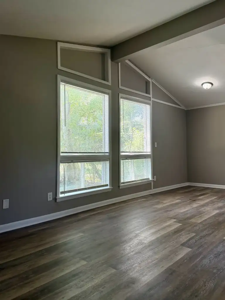 Photo 5 of 6, 3417 Edgar St