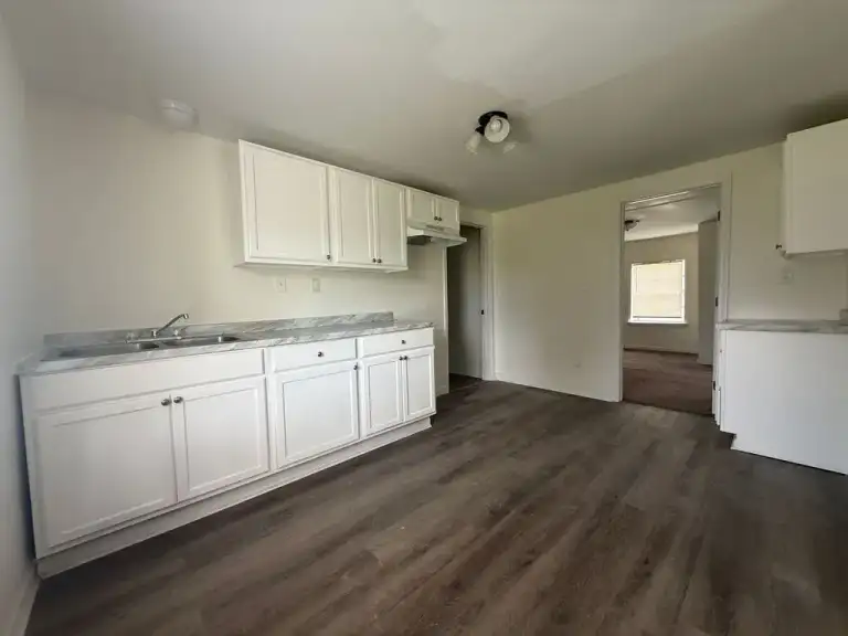Photo 6 of 6, 3742 Berry Ln