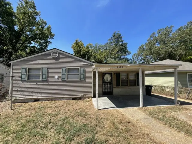 Front of 4583 Range Line Rd