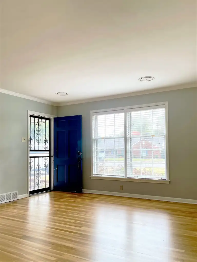 Photo 5 of 6, 4950 Essexshire Ave