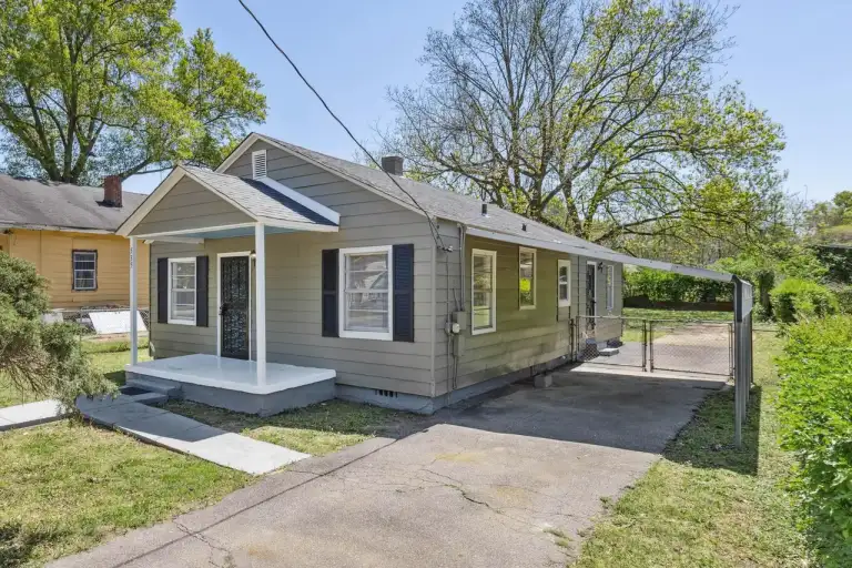 Photo 2 of 6, 535 Gilleas Rd
