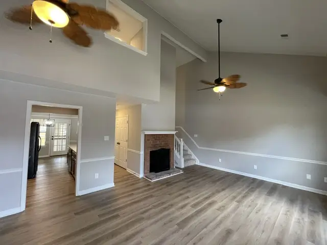 Photo 3 of 6, 6913 Synder Rd