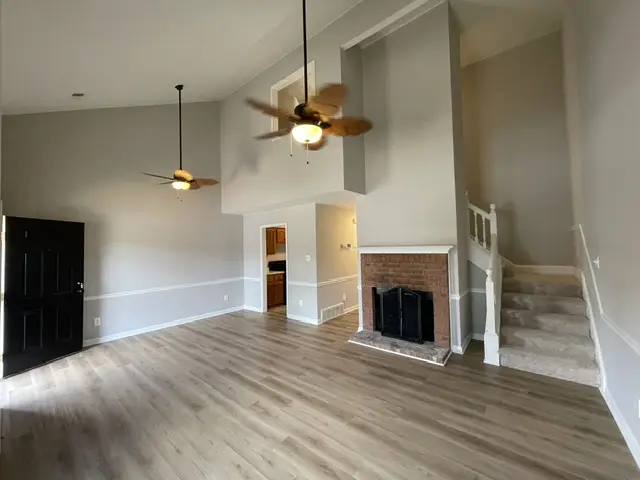 Photo 4 of 6, 6913 Synder Rd