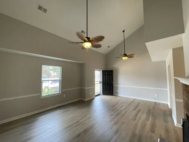 Photo 5 of 6, 6913 Synder Rd